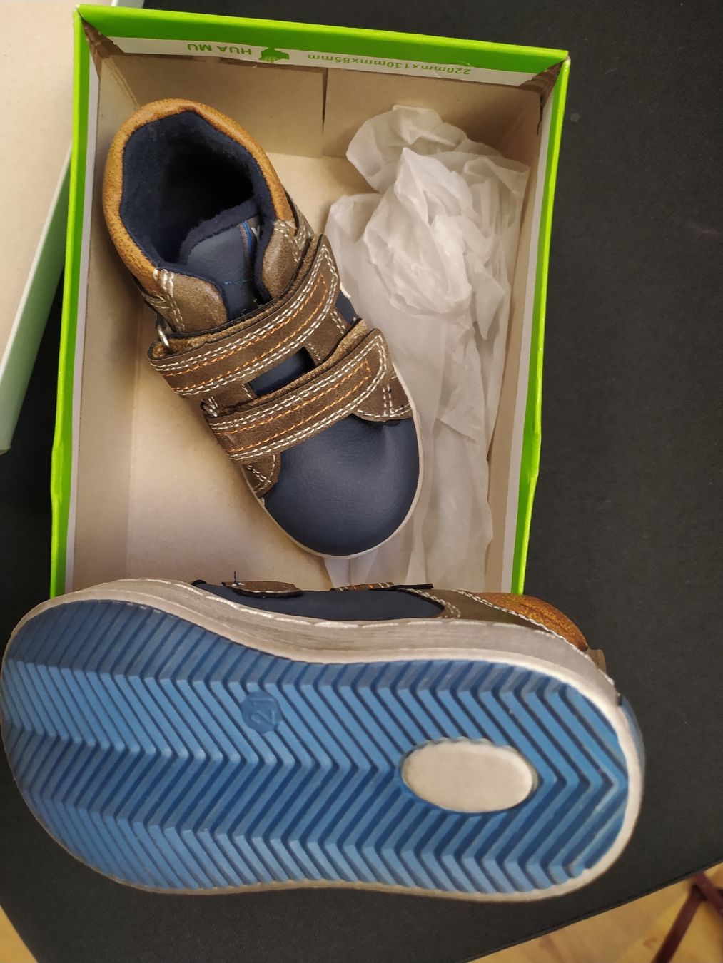 Scarpe per ragazzi: Baskets enfants - pointure 21 - jamais porté – Nuovo e nell'imballaggio originale da Ins venduto da zirila 1
