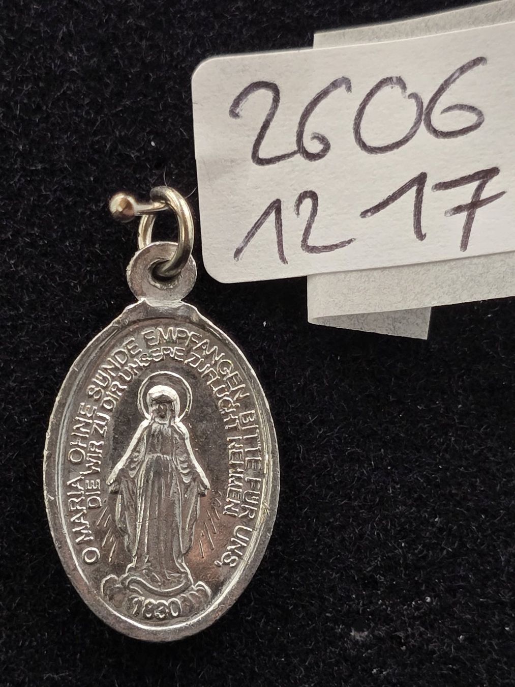 Christ Ciondoli: Älterer Anhänger Heilige Maria – Usato da Rorschacherberg venduto da snOOpydOg11 1