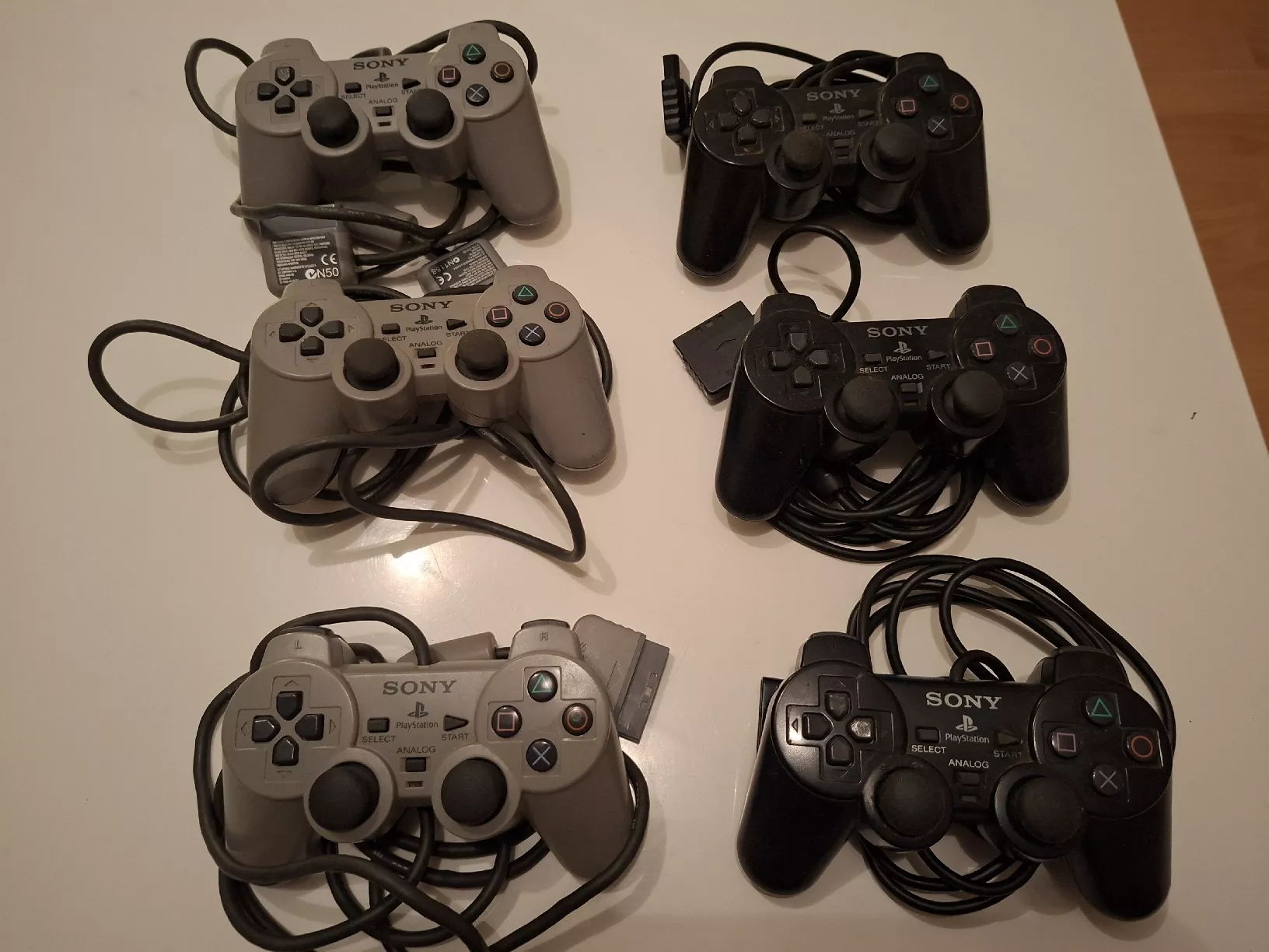 Sony Controller: controller ps2 6stücke – Gebraucht aus Arbon von woj_765s