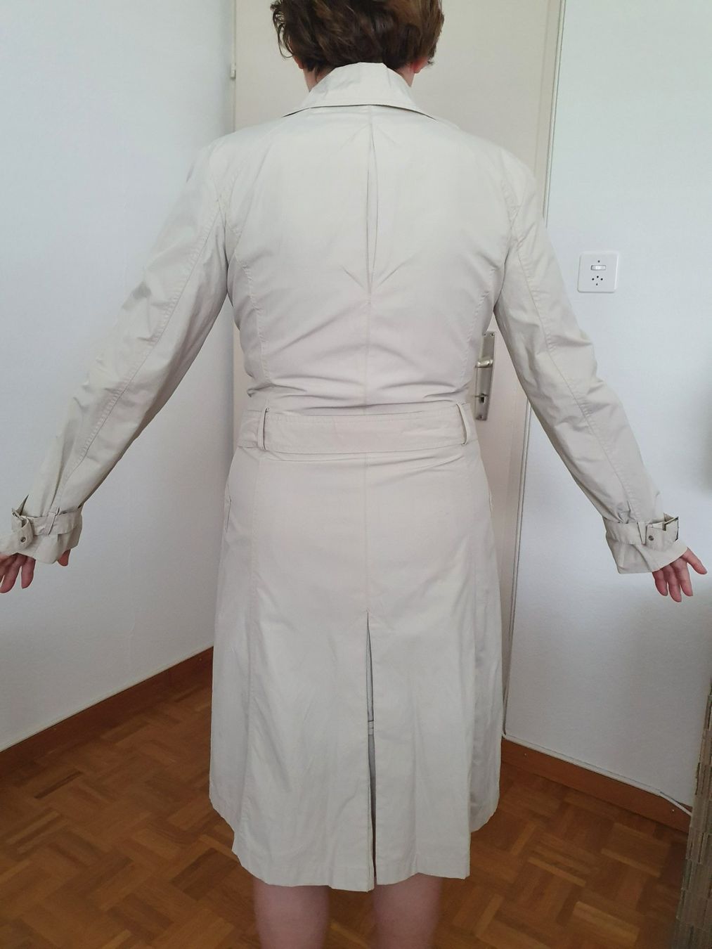 Cappotti: Rosner Trench-Coat – Usato da Luzern venduto da J.Co 3