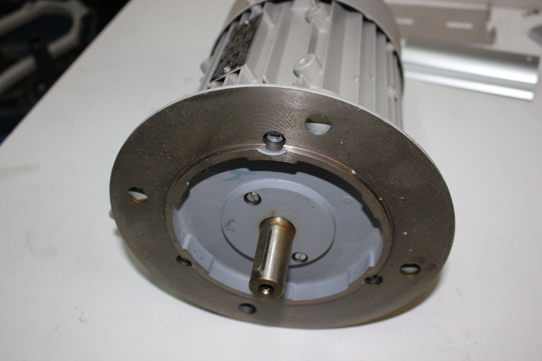 Moteurs: Flaschmotor Rüetschi Typ 80Mo2B14 – Neuf (Voir description) à Reinach AG par hispo 1