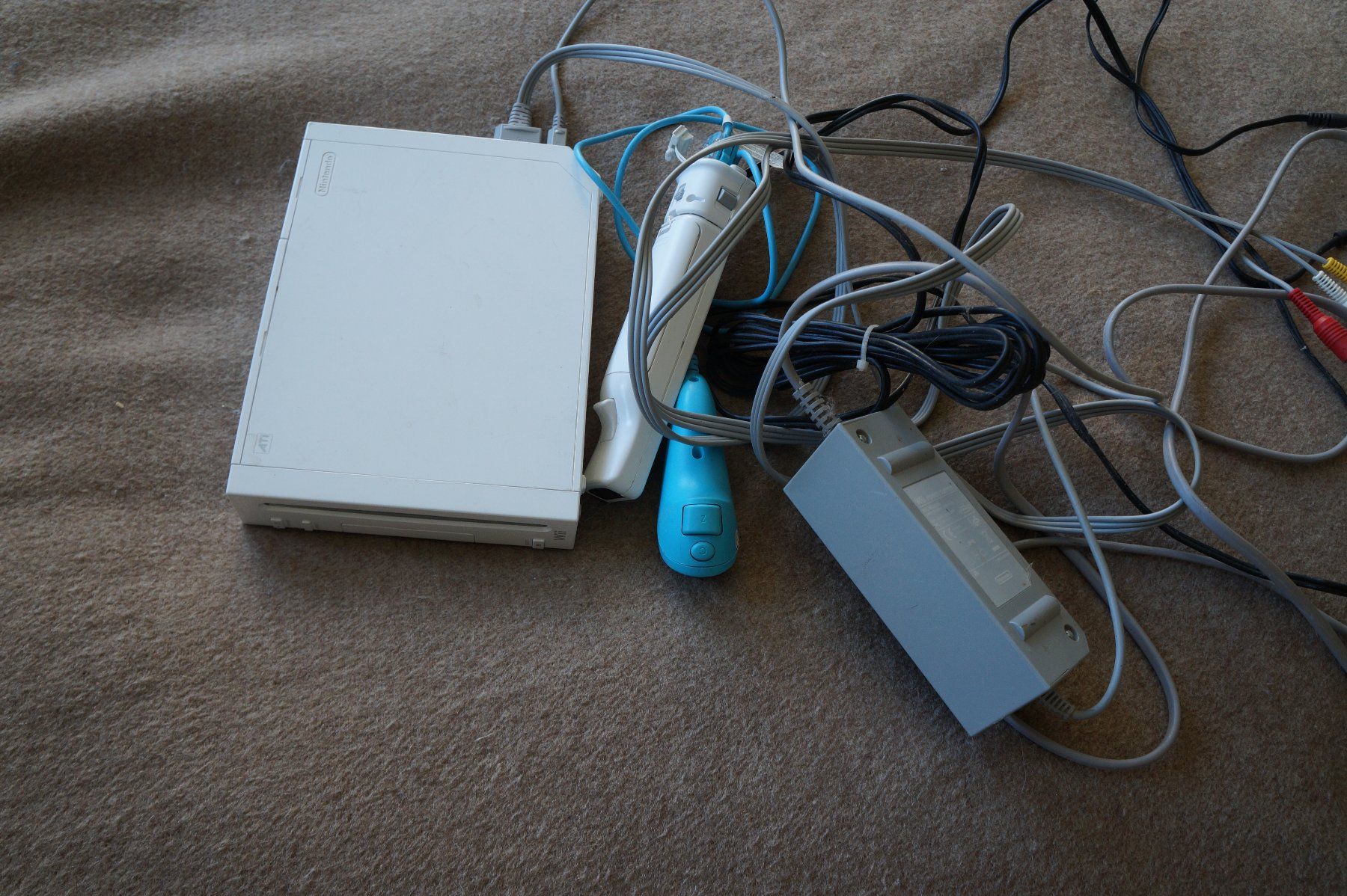 Nintendo Consoles: Wii mit balaceboard – D'occasion à Torre par fku_92pw