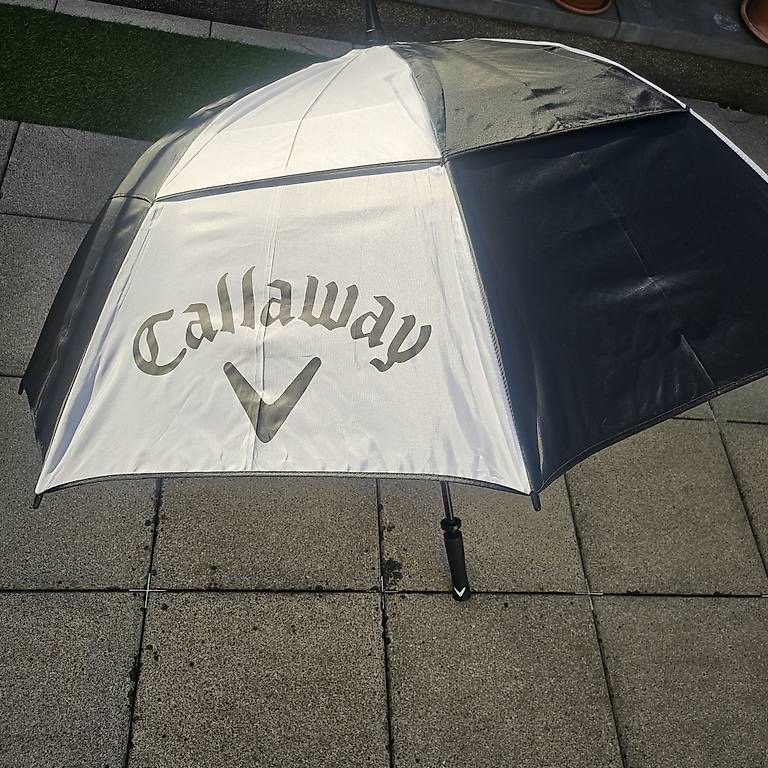 Regenschirme: Parapluie double toile Callaway  – Neu und originalverpackt aus Lonay von Turchinu