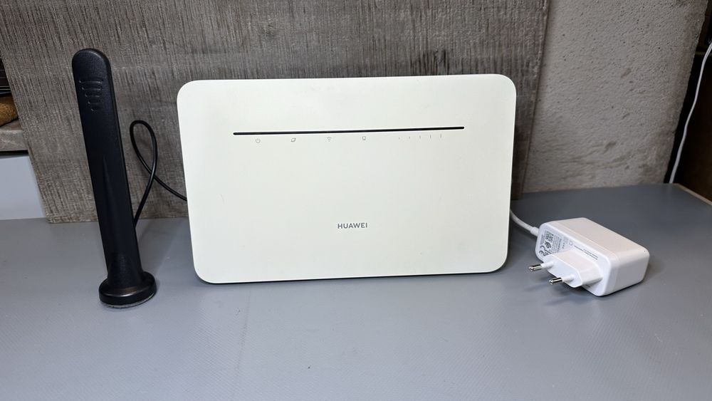 LTE Router Huawei B536-232 mit Zusatzantenne (Gebraucht) in St-Gingolph ...