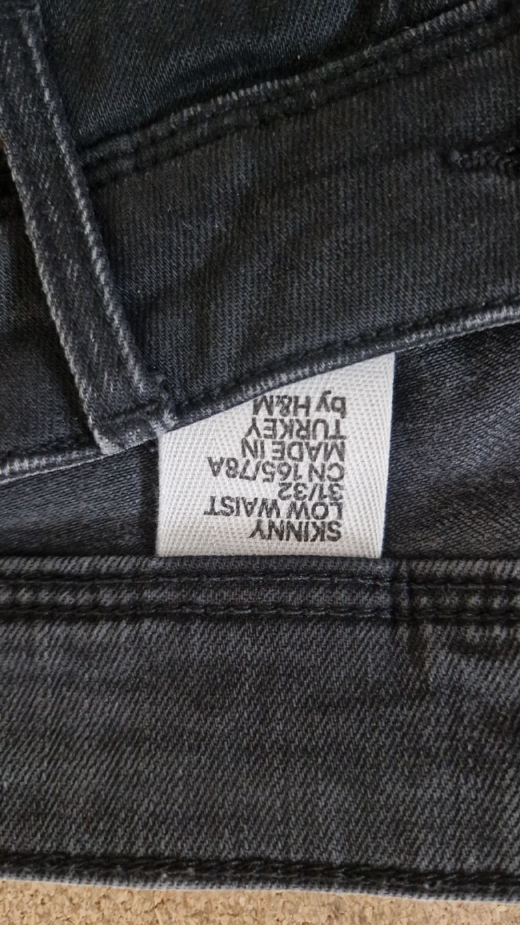 H&M Jeans: hosen – Usato da Zürich venduto da mis_2kxn 1