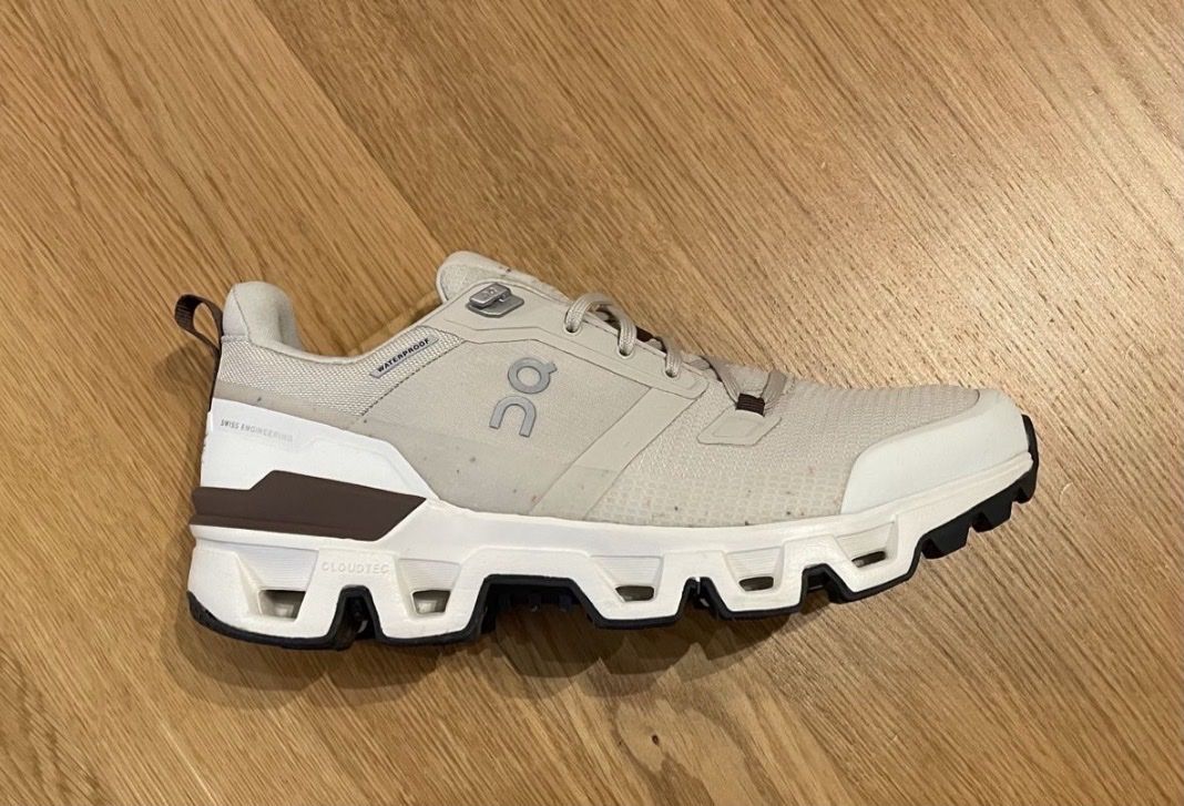 On Scarpe da donna: On Cloudwander Waterproof Damen Gr. 39 Wanderschuhe – Usato da Hettlingen venduto da whatdreamz 1
