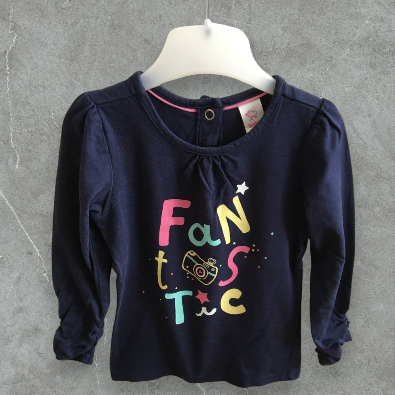 Camicette, T-shirt & Top: Shirt mit Motiv "Fantastic", Gr. 86 – Usato da Basel venduto da Nofretete39