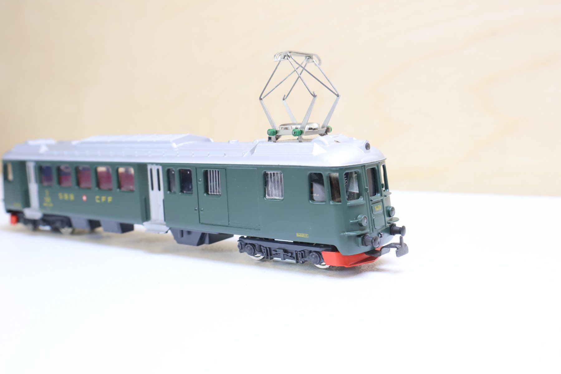 Hag Modellini di ferrovie: HAG SBB Triebwagen RBe 4/4 E-Lok - Digital H0 – Difettoso da Winterthur venduto da Monstera 4