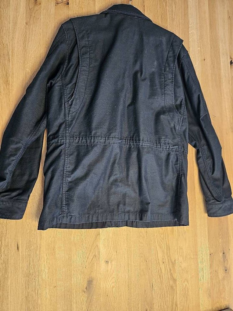 Cappotti: Superdry Parka Stoff XL shwarz – Usato da Frauenfeld venduto da EiLo 4