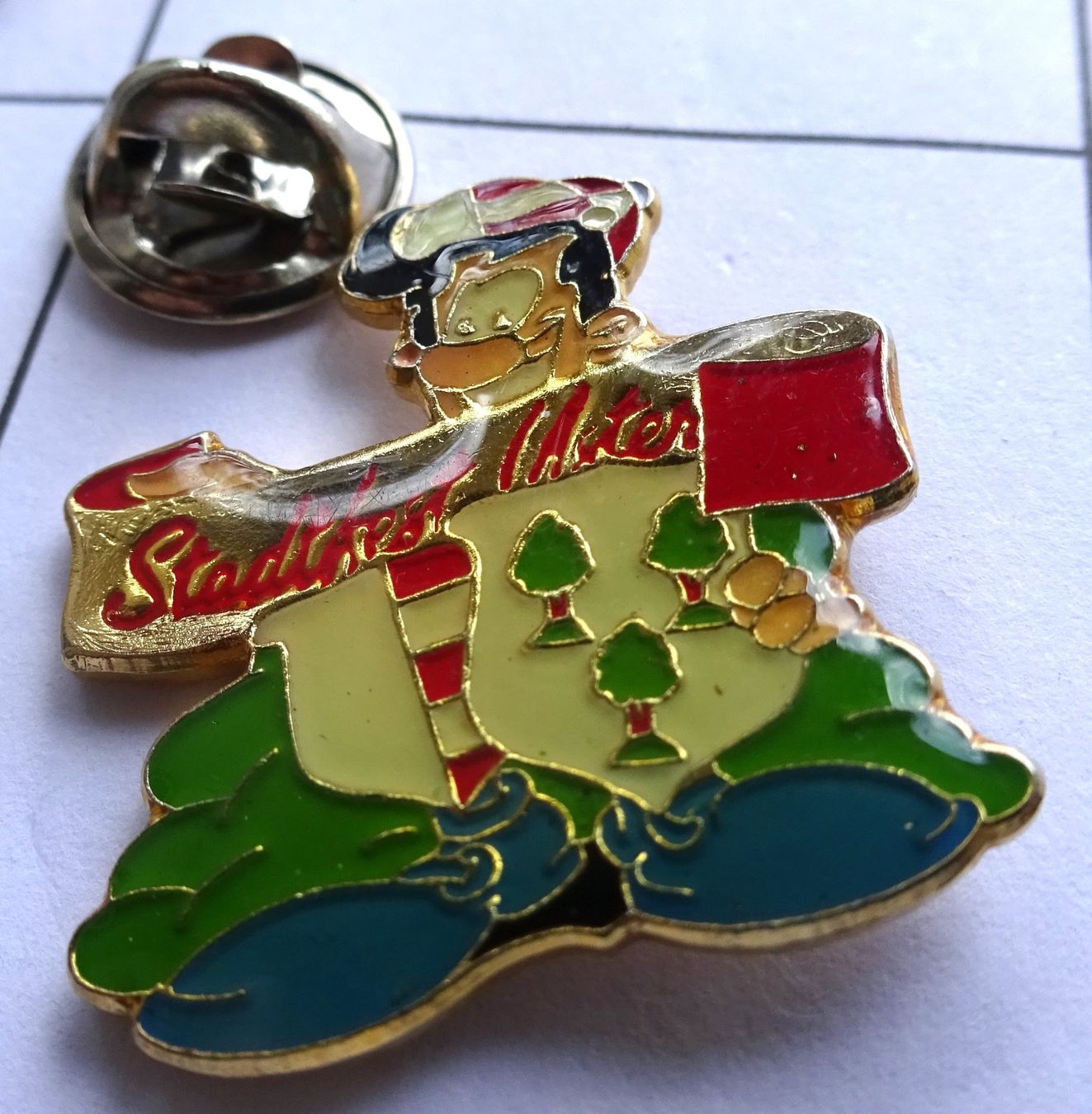 Plaquettes & Badges: 2 Pin  Stadtfest Uster – D'occasion à Utzenstorf par BUtter81
