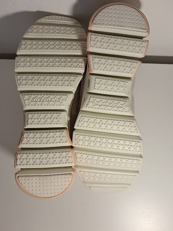 Scarpe da donna: Damen Sneaker Skechers  – Usato da Basel venduto da len_t965 2