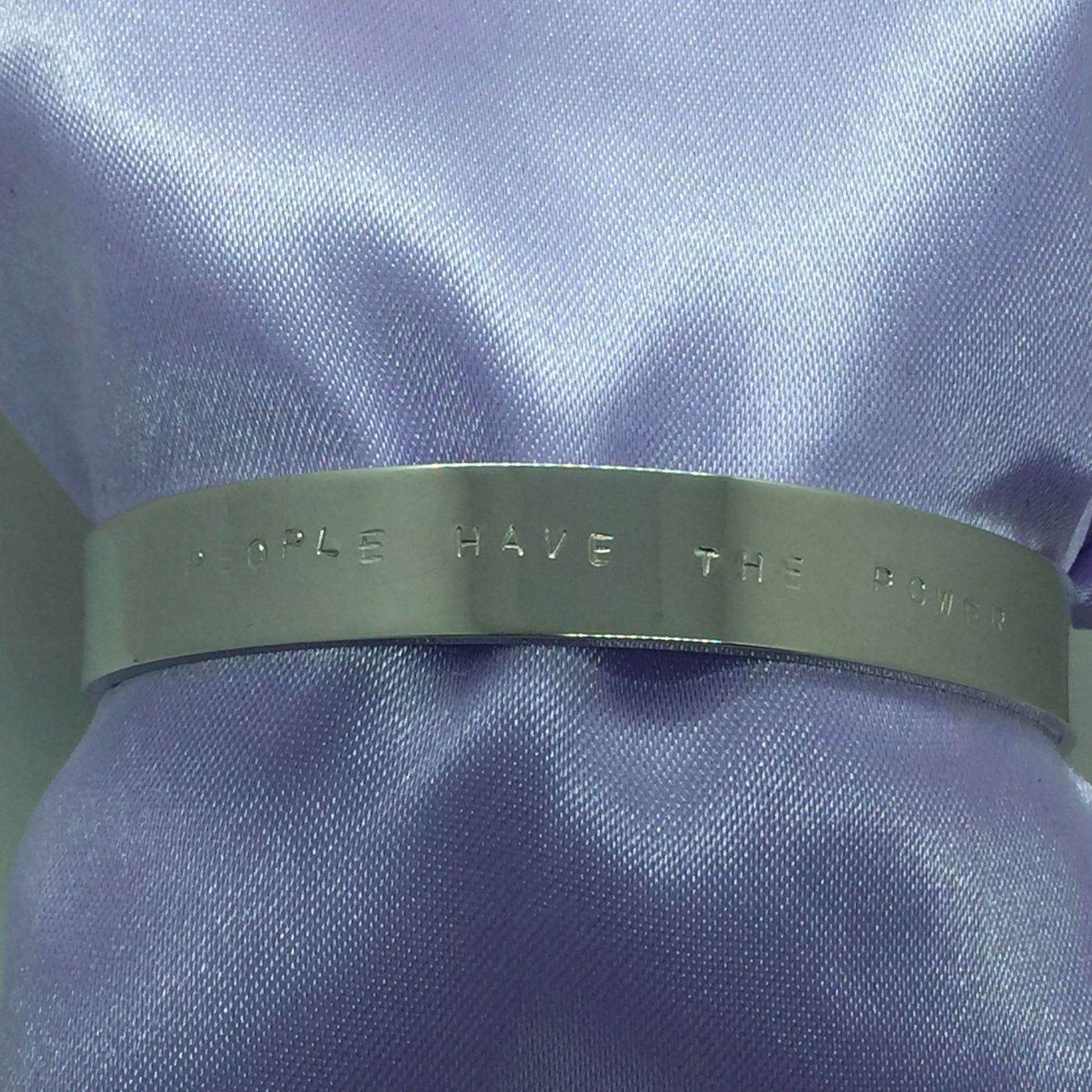 Bracciali & Braccialetti: Bracelet PEOPLE HAVE THE POWER – Nuovo (secondo la descrizione) da Genève venduto da ct_fqr8