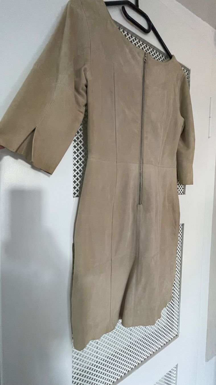 H&M Vestiti: Wildleder Kleid H&M Grösse 34 beige – Usato da Zollikon venduto da rundbsurf 1
