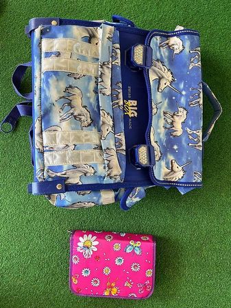 Schulthek und Etui
