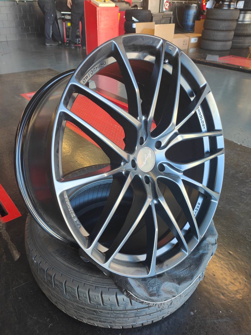 Cerchioni: Breyton Wheels 22 Zoll – Nuovo (secondo la descrizione) da Oberengstringen venduto da Reifen-Lagerverkauf
