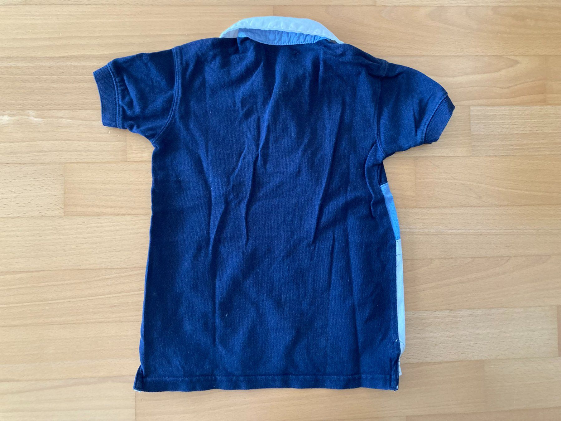 Camicie, T-shirt & Polo: Poloshirt "Manor - Sfera" – Usato da Muttenz venduto da Juvenile33 3