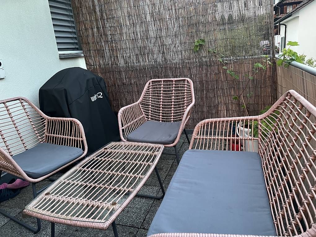 Set de table et chaises: Gartenmöbel-Set zu verkaufen – D'occasion à Merlischachen par hsy_f58t 3