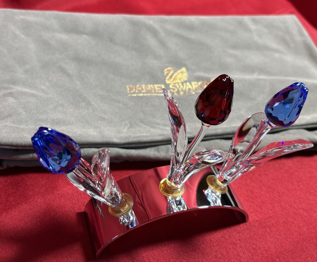 Swarovski Statuette: Swarovski Tulpenbeet gross – Usato da Seon venduto da Ceci7 5