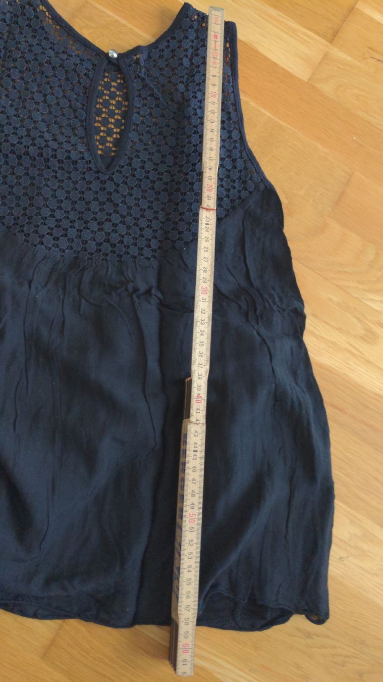 Top: Schwarzes Sommer Top Gr M mit Spitze – Usato da Sutz venduto da Rawypp 3