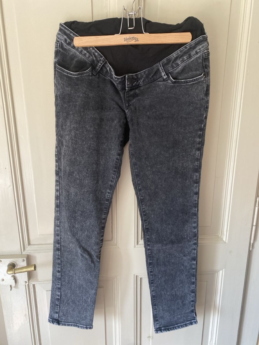 C&A Pantaloni: Pantalon de grossesse – Usato da Fribourg venduto da noh_8sl2
