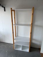 Schönes Holzgestell