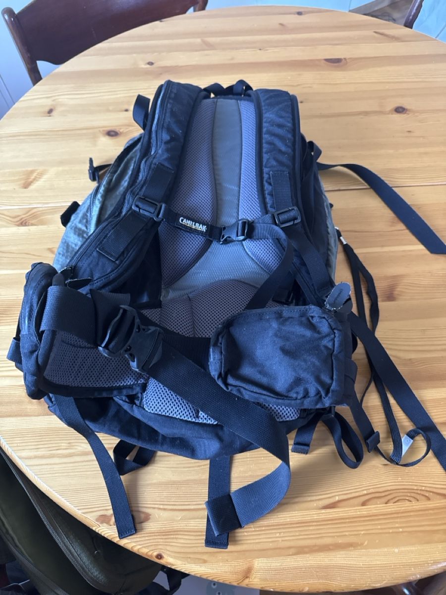 Camelbak Zaini: Sac à dos Camelbak – Usato da Vésenaz venduto da Angela.C3 4