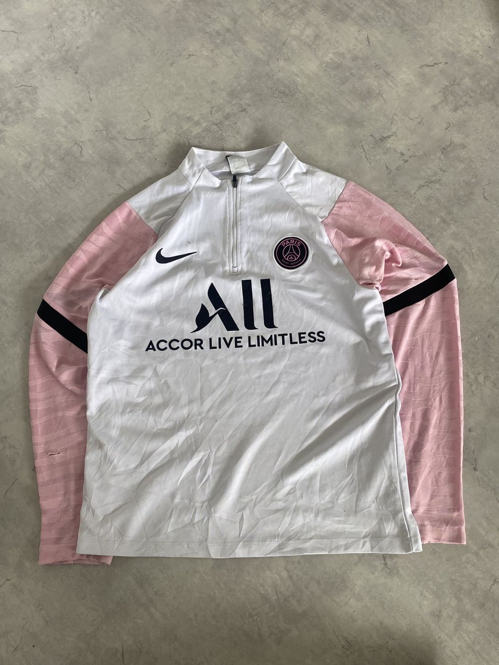 Nike Maglioni & Felpe: Nike Paris saint german Halfzipper White – Usato da Wald ZH venduto da Drue36sechs 1