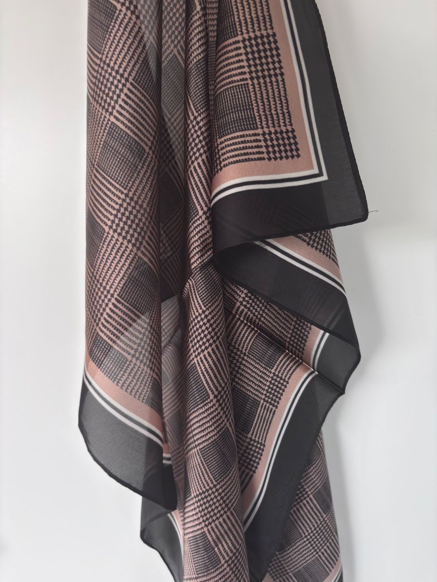 Foulards, Tücher & Schals:  Plaid pattern  Scarf . – Neu (gemäss Beschreibung) aus Dübendorf von S1973E
