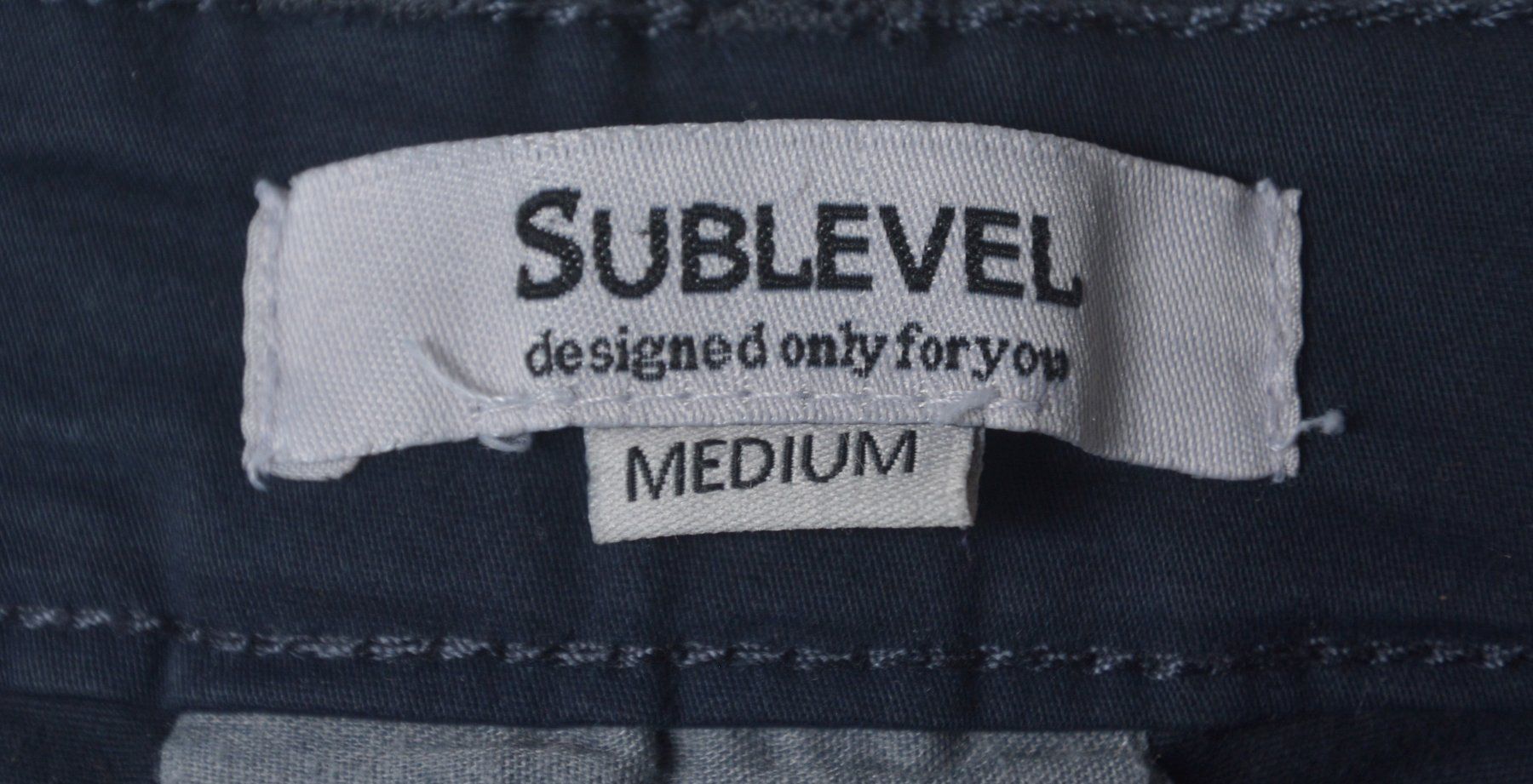 Pantaloni: Dunkelblaue Damen Shorts von Sublevel, Grösse: M – Usato da Niederhasli venduto da littledrop 2