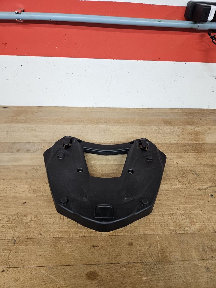 Ducati Topcase: Ducati Topcase Original mit Befestigung Winter Schnäppchen! – Usato da Staad SG venduto da xsarax 2