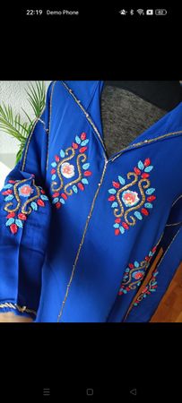  caftan Djellaba bleue avec broderies taille M état neuf