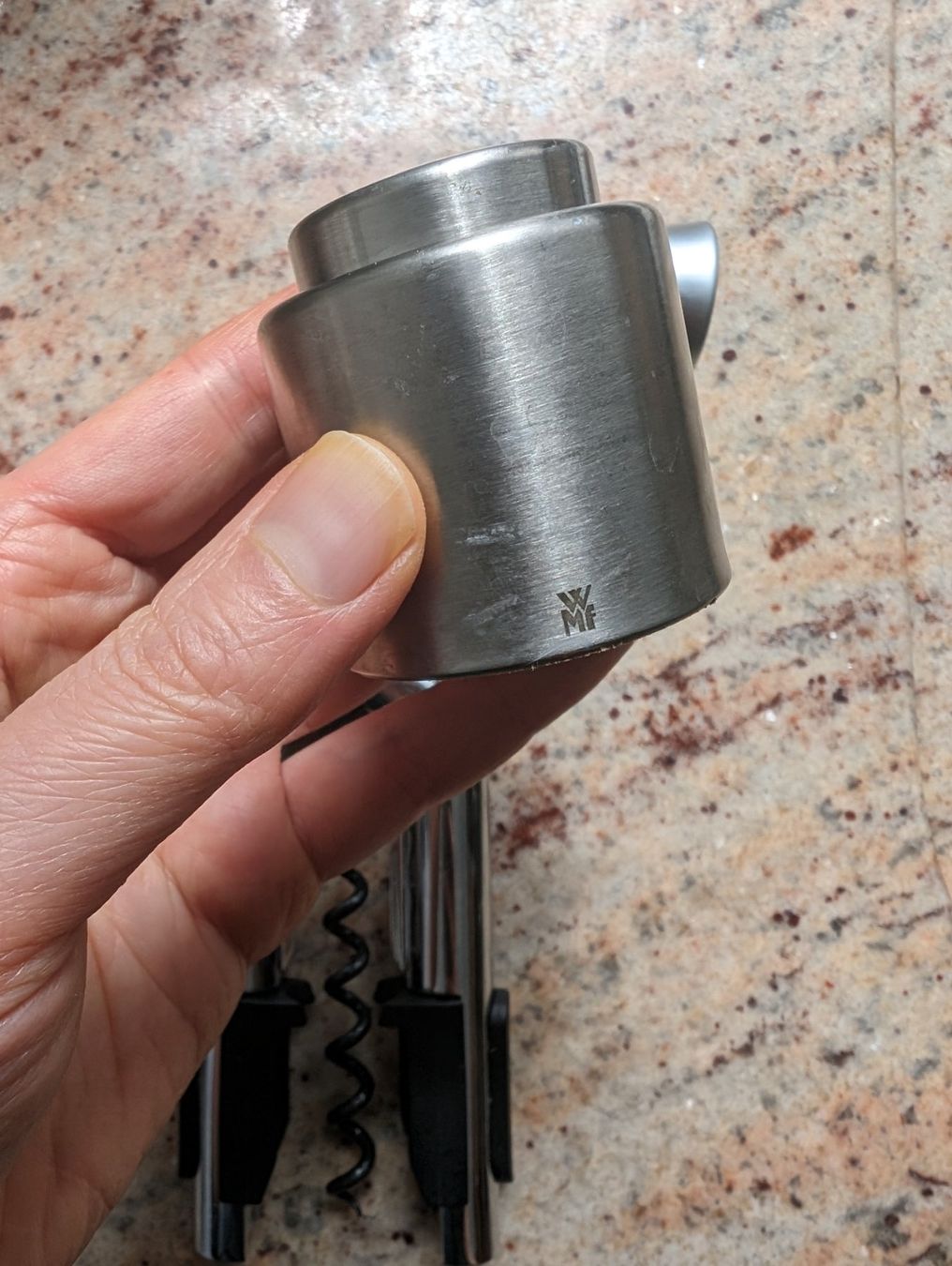 Apribottiglie & Tappi per chiusura: WMF wine bottle opener and sealer – Usato da Glis venduto da livespringly 2
