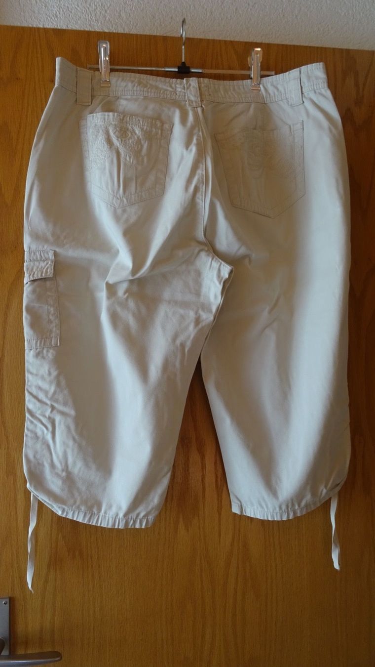 Pantaloni: Caprihose, beige Gr 12 (42) – Usato da Zäziwil venduto da lolek01 1