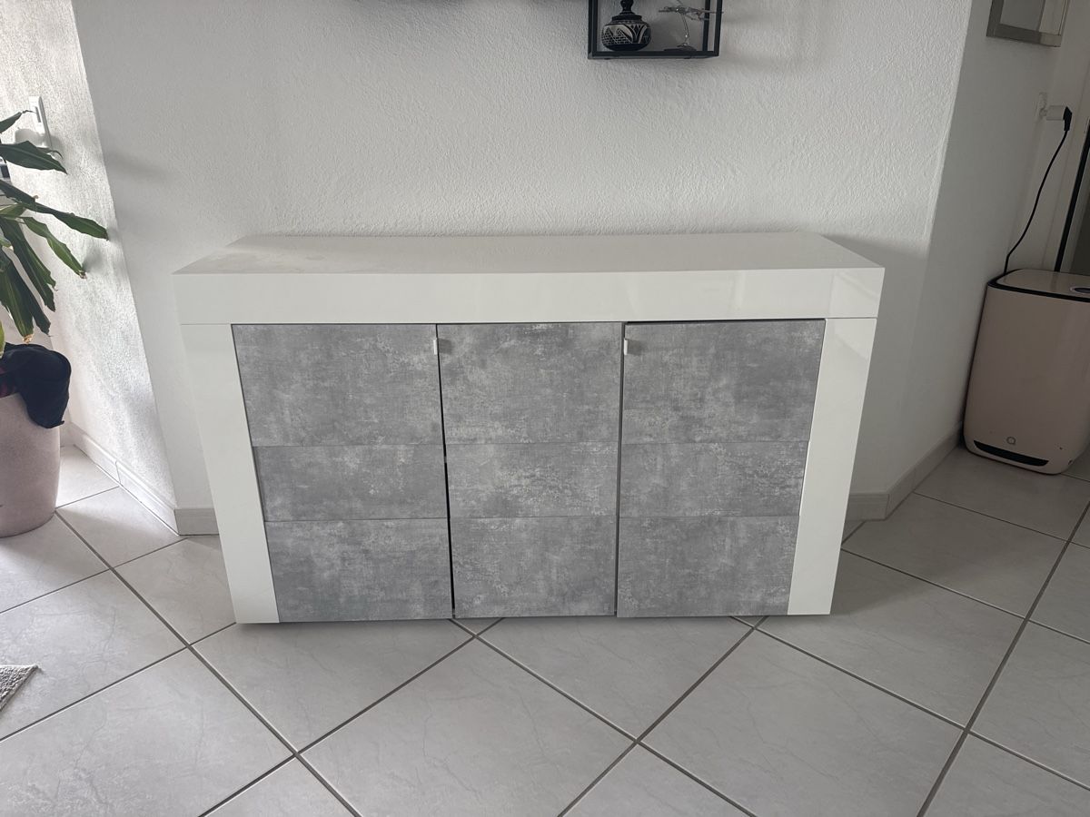 Cassettiere: Sideboard in Weiss/Betonoptik – Usato da Kloten venduto da pascalthomet