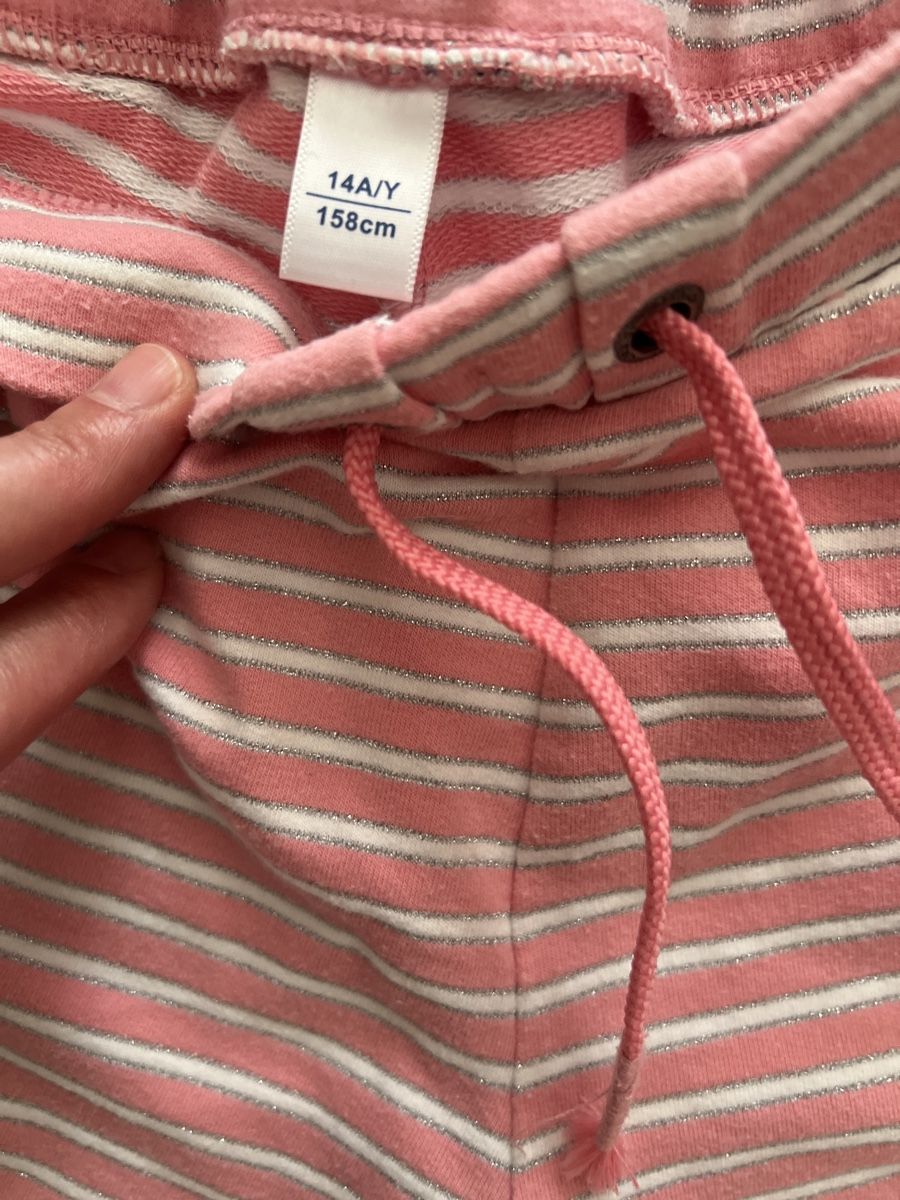 Pantaloni: Shorts Gr.158 – Usato da Tagelswangen venduto da Bomu 1