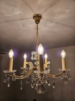 Alter Kronleuchter mit Glasbehang, goldig, 5-flammig ✨(top)