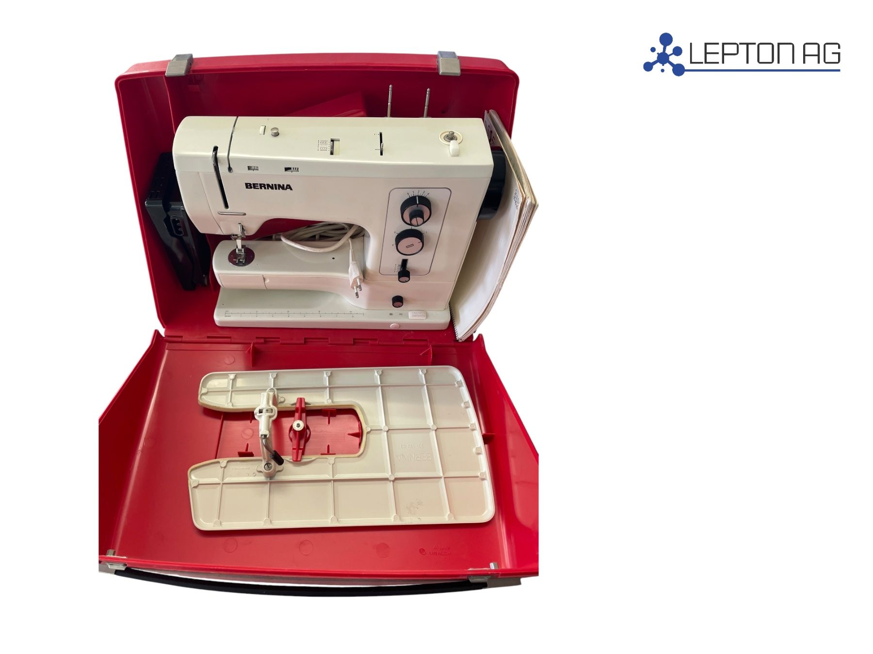Bernina Machines à coudre: Nähmaschine Bernina 831, mit Koffer – D'occasion à Niederdorf par LeptonAG 3