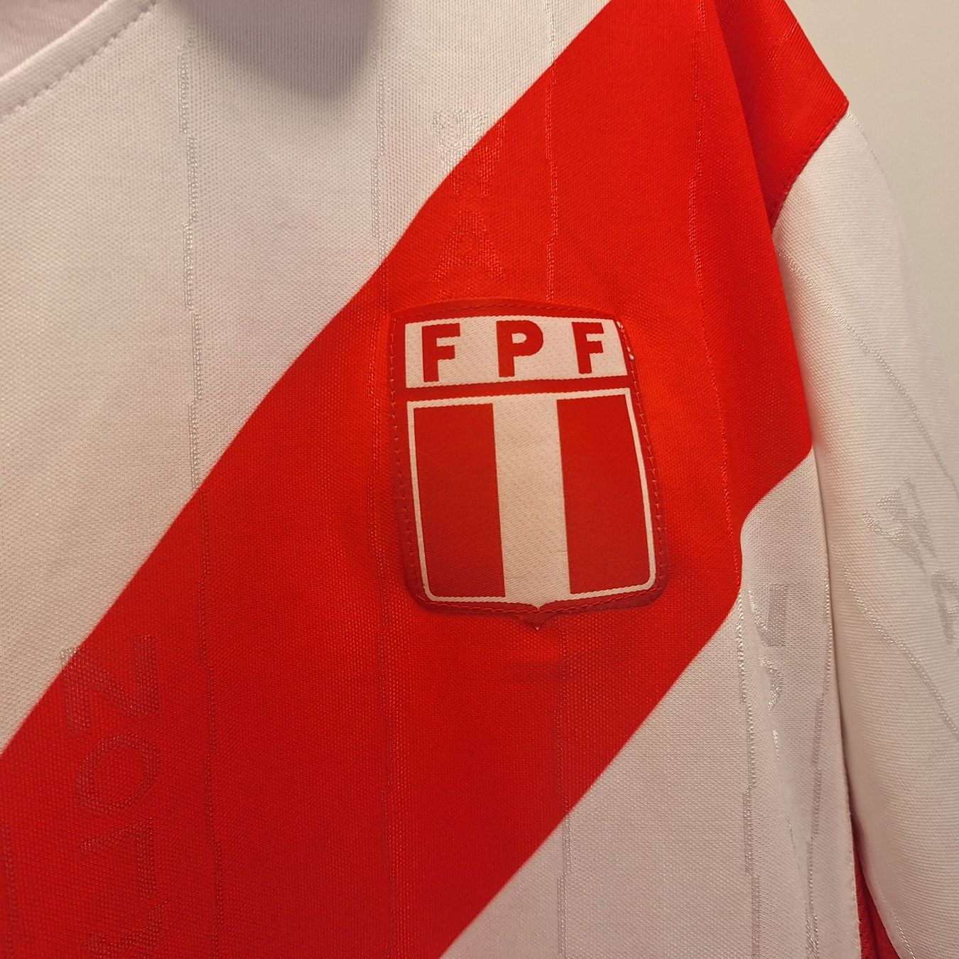 Canottiere & Pantaloni: Walon Peru Seleccion Home Vintage L – Usato da Bellinzona venduto da LA-ropa-de-Juan 5
