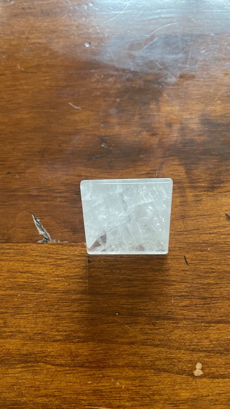 Edelsteine: Steinpyramide – Gebraucht aus Hinwil von dadalina76 1