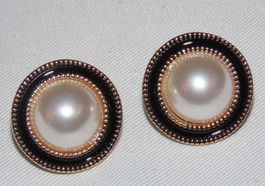 Clips d'oreilles vintage avec perles - nouveau look!