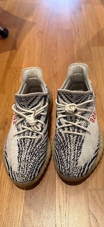 Scarpe da uomo: Adidas YEEZY Gr. 45 1/3 – Usato da Langenthal venduto da AliceAmmann 1