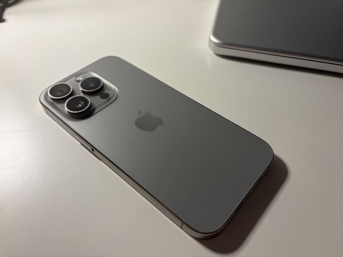 Apple Handys / Smartphones: iPhone 15 pro 128gb titane naturel  – Gebraucht aus Moutier von berdatcassandra 1