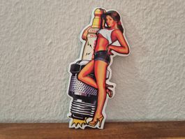 Emailschild Champion Zündkerzen Pin Up Girl Emaille Schild