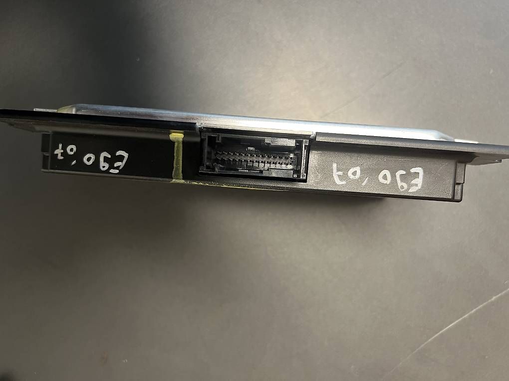 Accessori per altri veicoli: Bmw e90 Fussraummodul  – Usato da Lufingen venduto da Kasti92 3