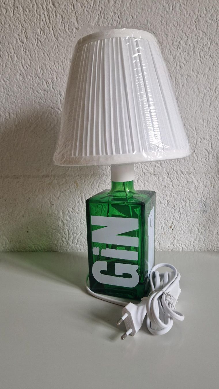 Lampade: Gin Lampe + IKEA MYRHULT Lampenschirm – Nuovo e nell'imballaggio originale da Bern venduto da lea_f857