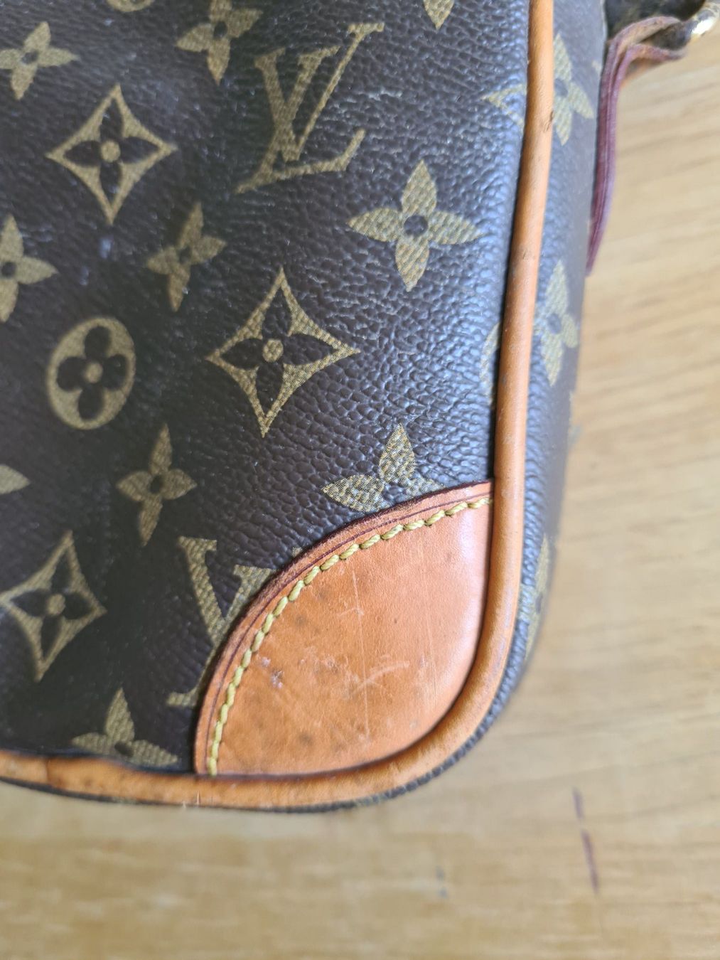 Louis Vuitton Borse: Pochette Louis Vuitton – Usato da Porrentruy venduto da manu1609 1