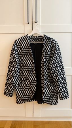 Gepunkteter Blazer in schwarz-weiss, Grösse S