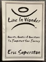 "Live In Wonder" Buch: Zitate & Fragen für deine Reise!