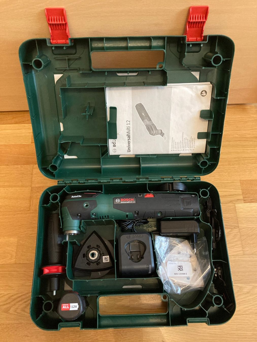 Bosch Tutti gli attrezzi: Bosch Universalmulti 12 – Nuovo (secondo la descrizione) da Fribourg venduto da rogerbd 2
