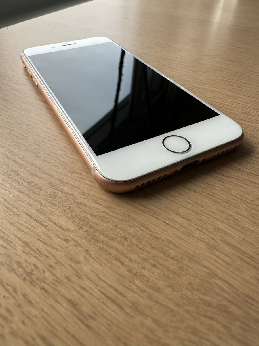 Apple Telefoni cellulari / Smartphones: IPhone 8 - 32 GB – Usato da Hägendorf venduto da neon09 3